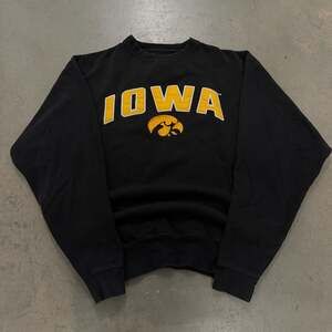 Vintage J. America Iowa Hawkeyes Embroidered Spell Out Crewneck Sweatshirt XL